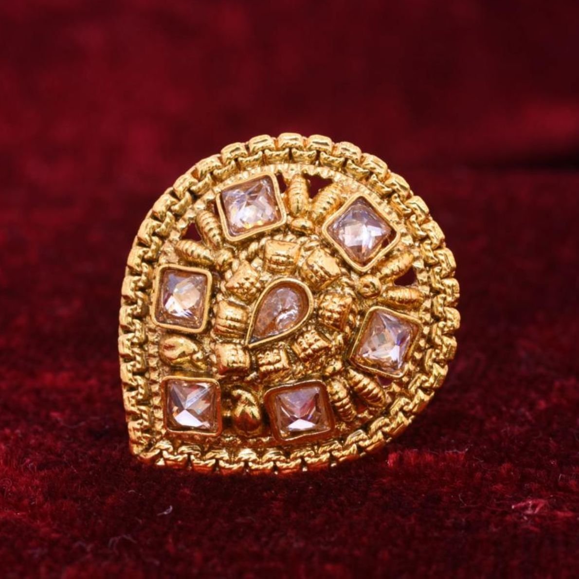 11-3 Gemstone Jewellery - Image 1